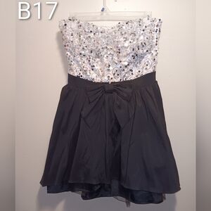 Deb Black and White Mini Skirt with Bow